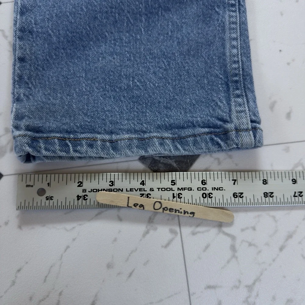 Wrangler Regular Fit Jeans Mens 40x29 Medium Wash Blue Denim Straight Leg Pants